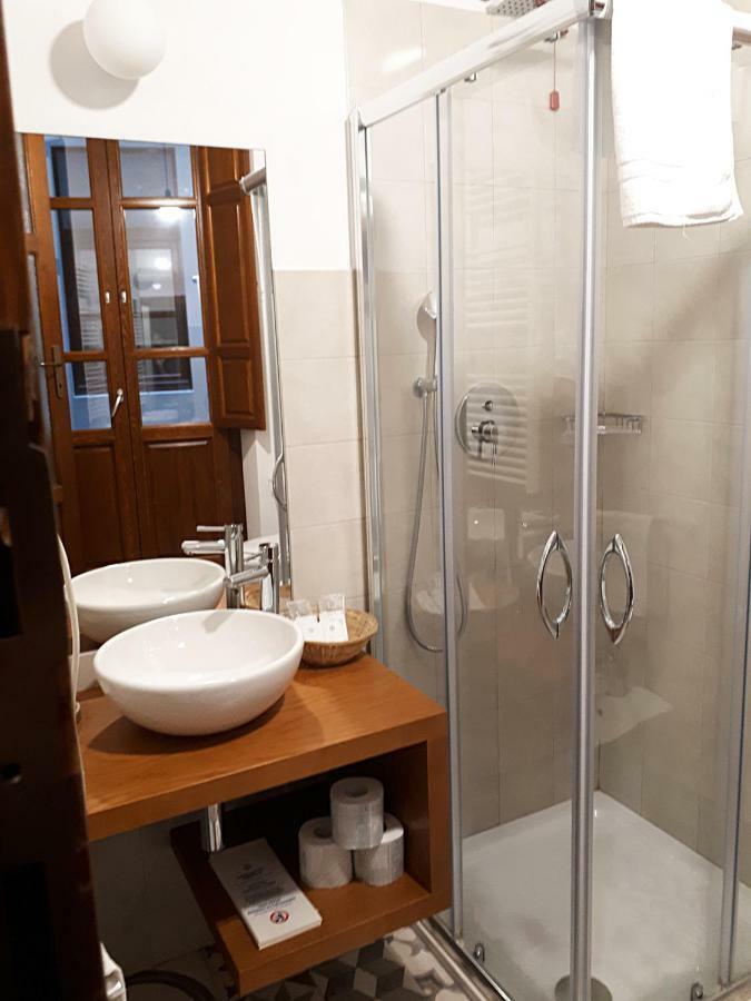 Art Guest House Кальярі Екстер'єр фото